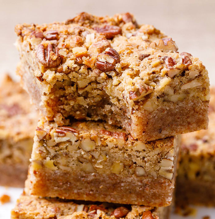 Slatke kocke od tahinija i pekan oraha - bez šećera i glutena